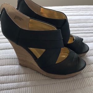Seychelles Black Wedges Size 9 1/2